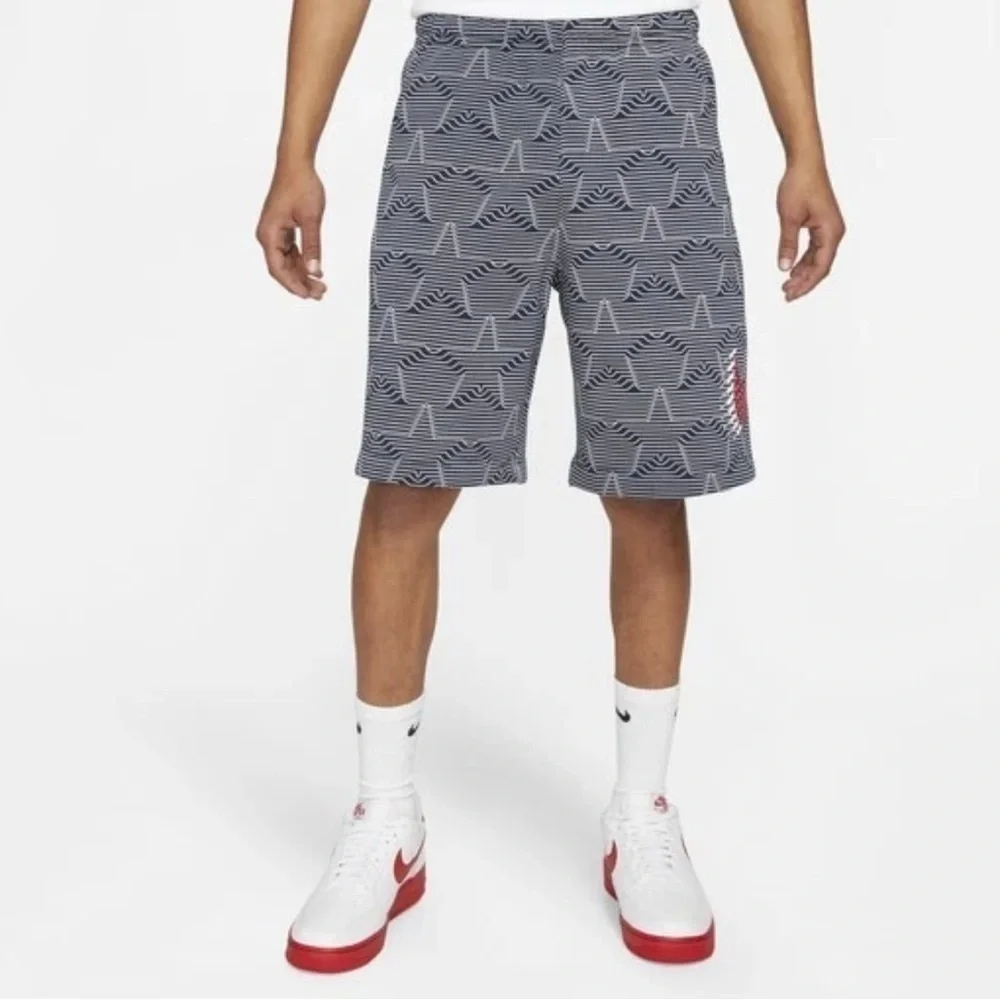 Men’s Nike Americana Fleece Shorts with Drawstring Waist Size XL